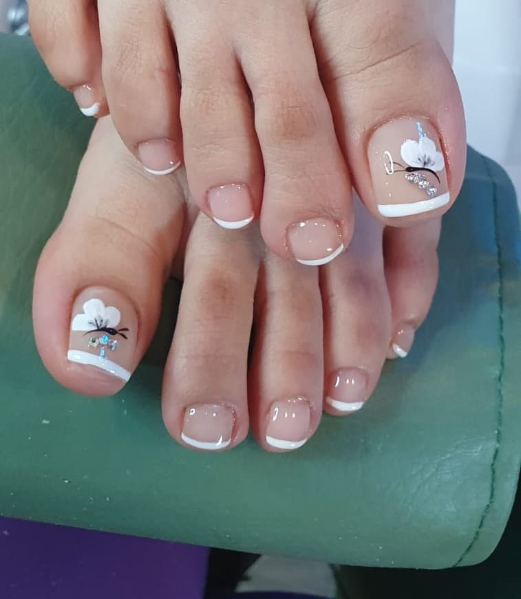 Pedicura Tradicional - Spa de uñas en Suba, Bogotá